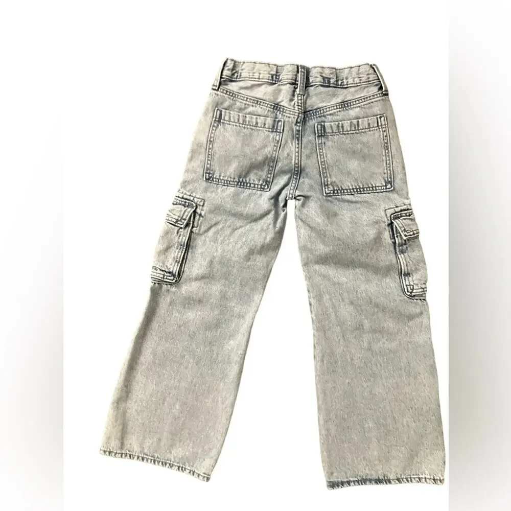 Old Navy High-Rise Baggy Jeans in Light Blue kids 10